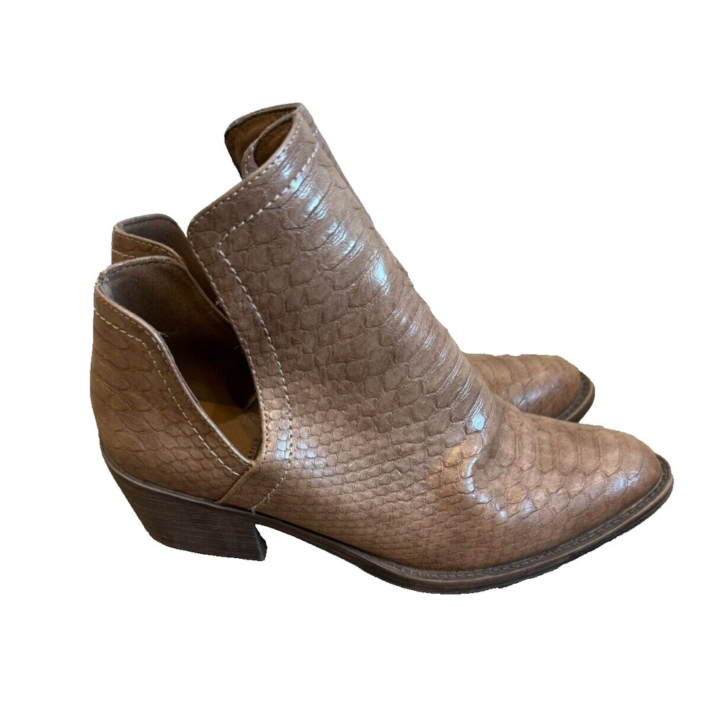 Volatile Catchee Ankle Boots Tan Faux Snake Skin Western Women's Sz 8.5‎ Booties